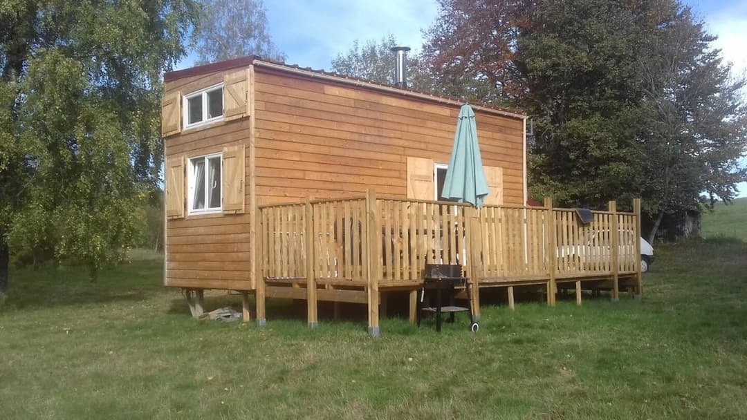 Tiny house 5 personnes avec étang en Haute-Saône 