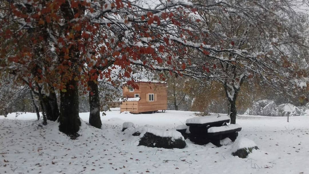 Tiny house 5 personnes avec étang en Haute-Saône 