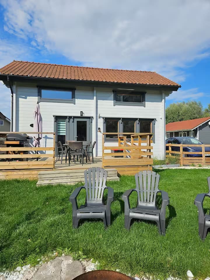 Chalet familial au bord d’un étang 
