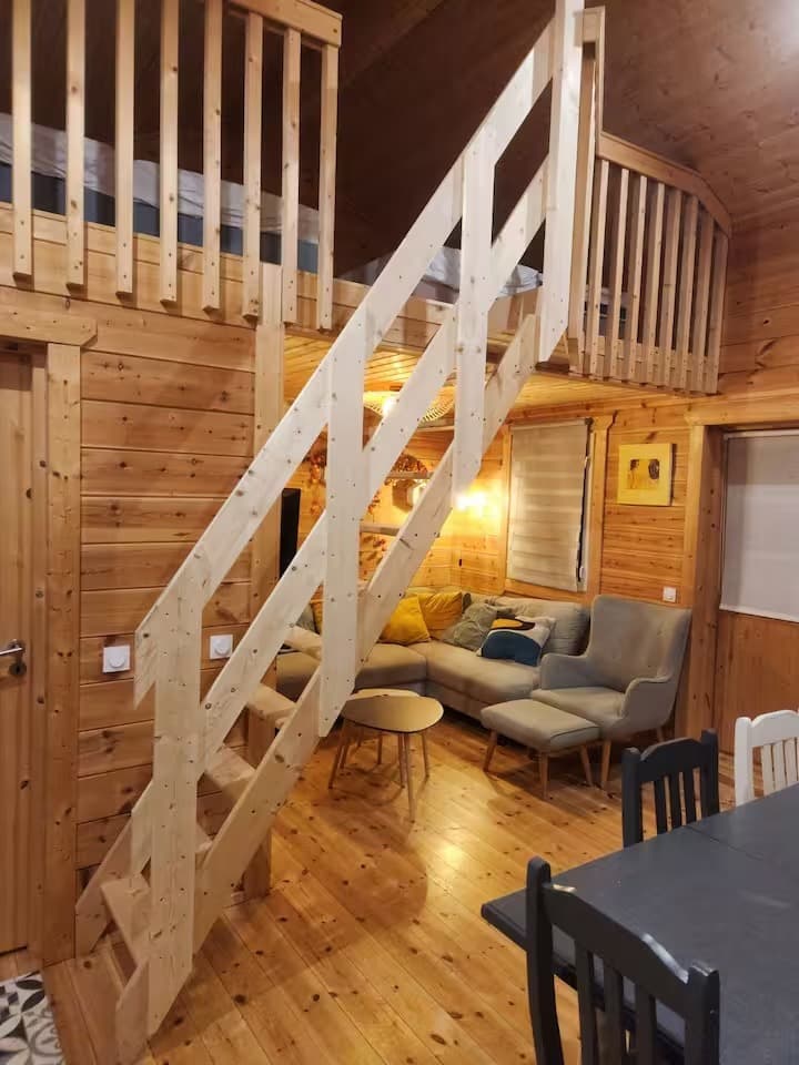 Chalet familial au bord d’un étang 