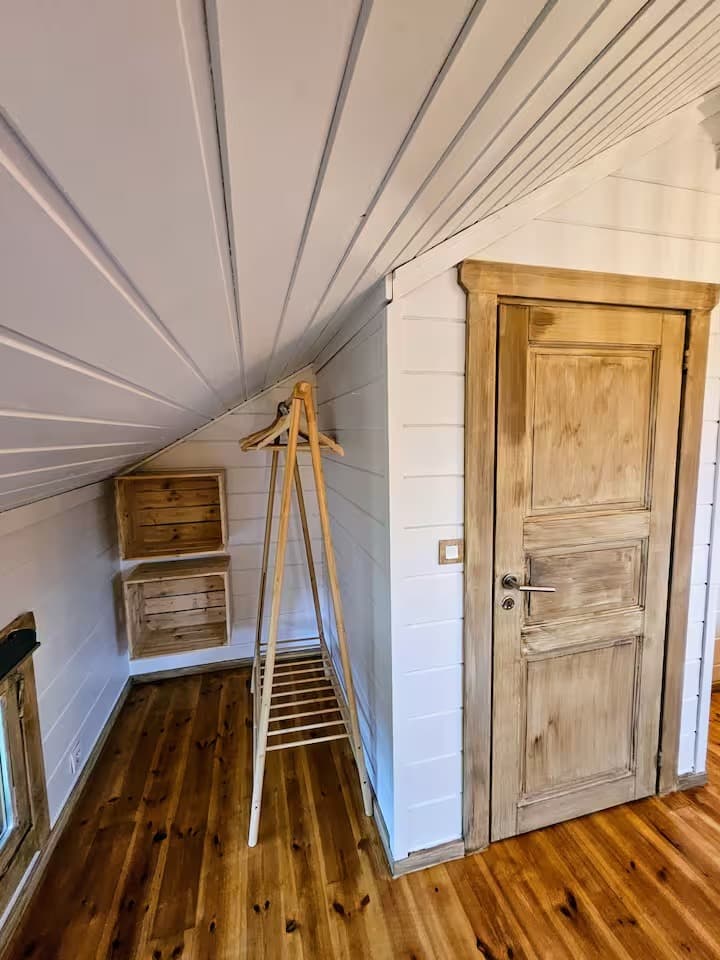 Chalet familial au bord d’un étang 