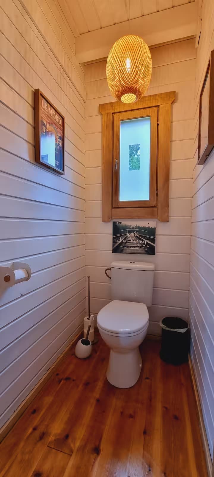 Chalet familial au bord d’un étang 