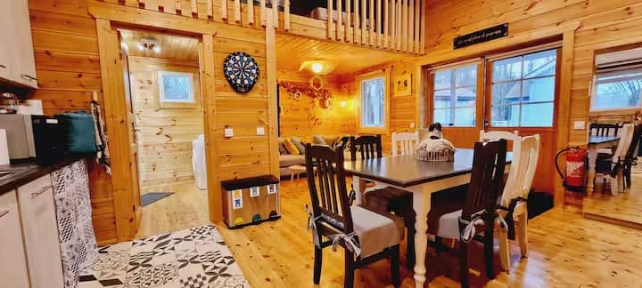Chalet familial au bord d’un étang 