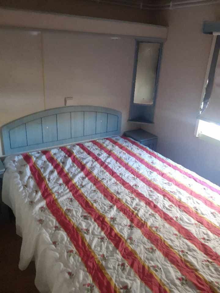 Mobil-home au bord de plusieurs étangs 