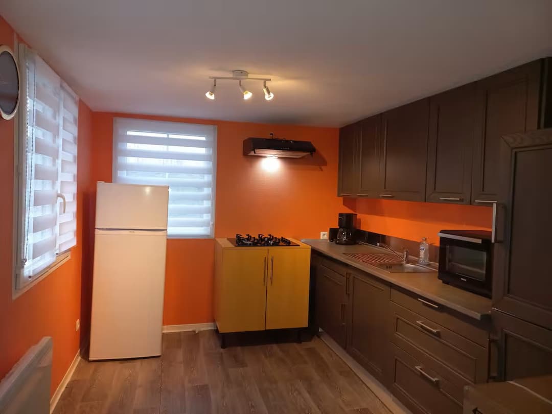 Gîte familiale avec accès à un étang privé proche d’Amiens 