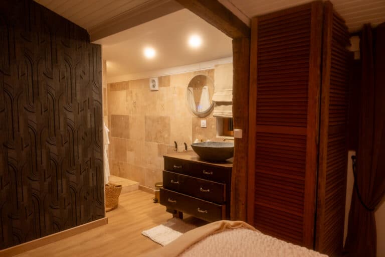 Hébergement avec spa au bord d’un étang 