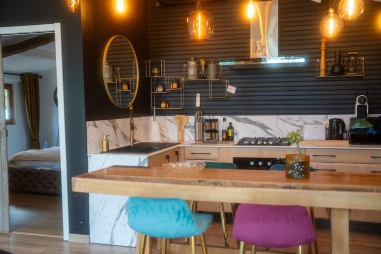 Hébergement avec spa au bord d’un étang 