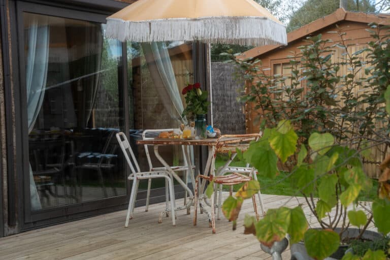 Hébergement avec spa au bord d’un étang 