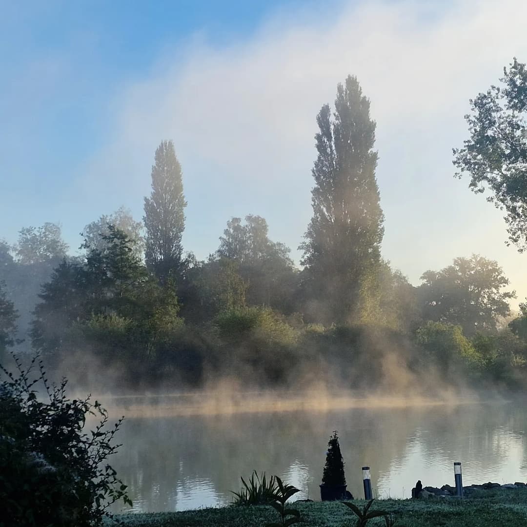 Hébergement avec spa au bord d’un étang 