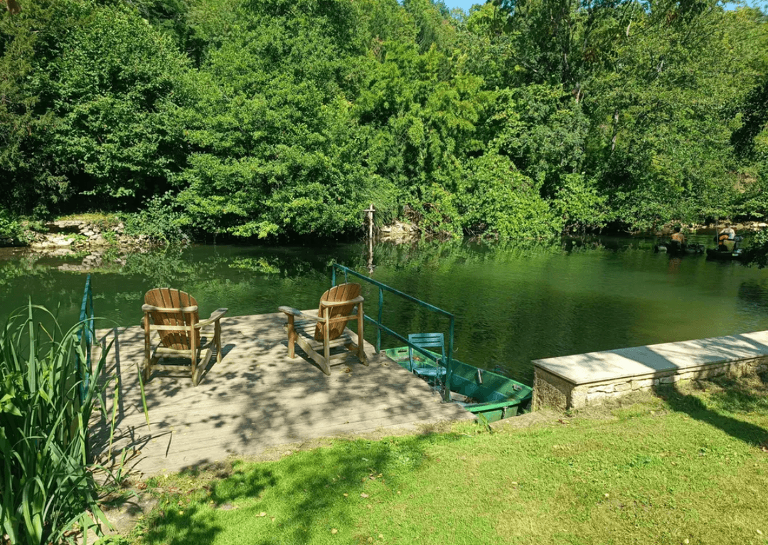 Gîte avec ponton privatif et accès au bord de rivière 