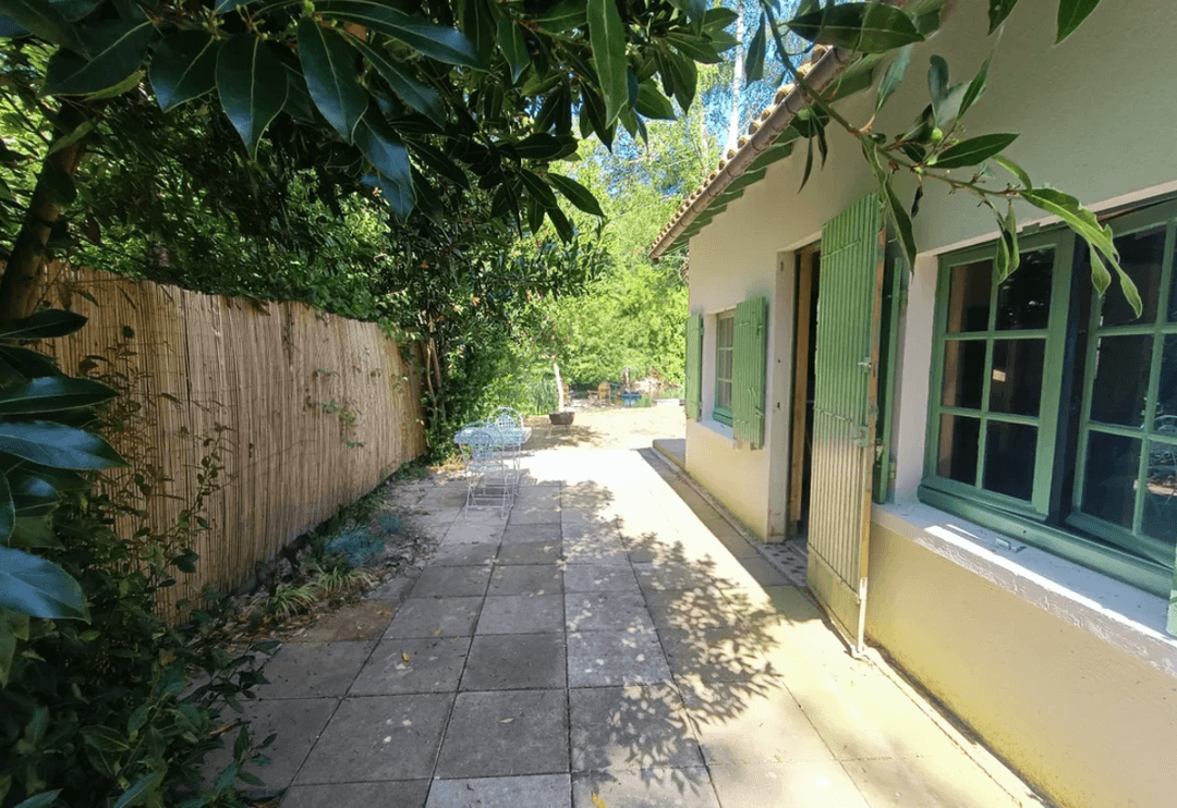 Gîte avec ponton privatif et accès au bord de rivière 