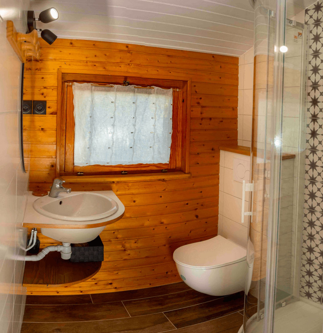 Chalet avec accès privatif au bord du lac 