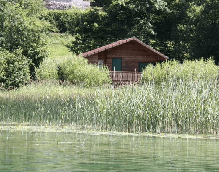 Chalet avec accès privatif au bord du lac 