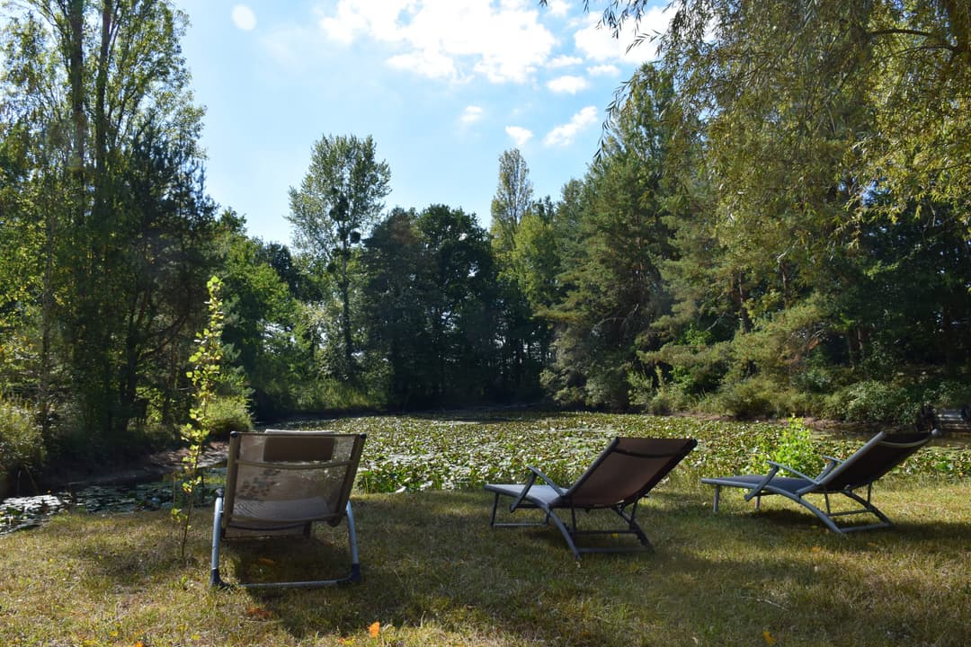 Chalet tout confort pour 4 personnes avec son étang privé 