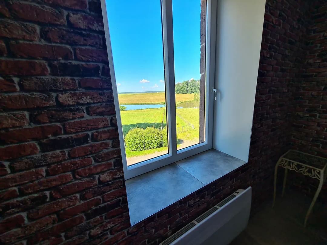 Grand gîte au bord de quatres étangs privés 
