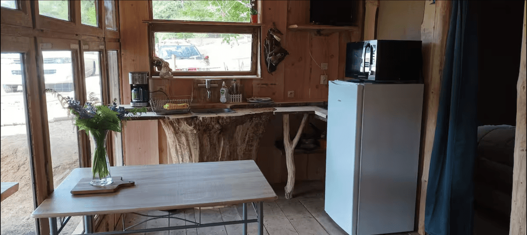 Cabane en bois avec accès privatisé sur la rivière 