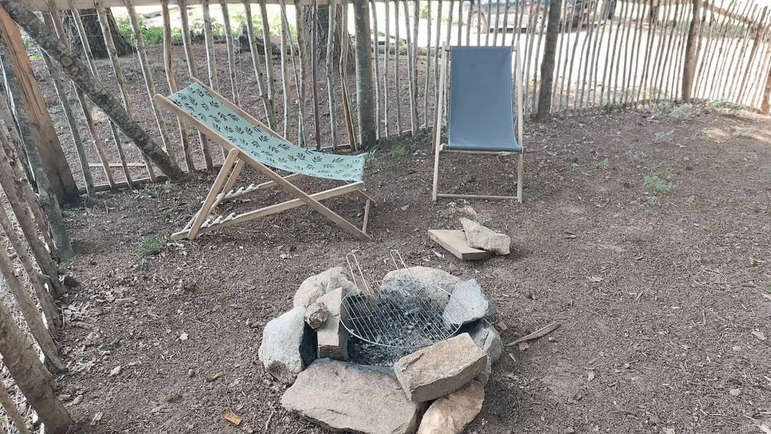 Refuge paisible avec accès privé à la rivière et un petit étang 