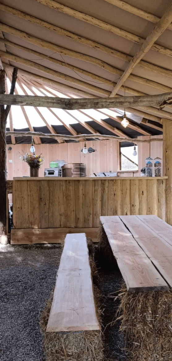 Cabane tente au cœur de la nature avec un accès privatisé à la rivière 
