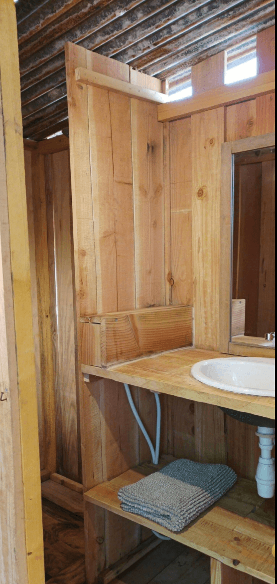 Cabane tente au cœur de la nature avec un accès privatisé à la rivière 
