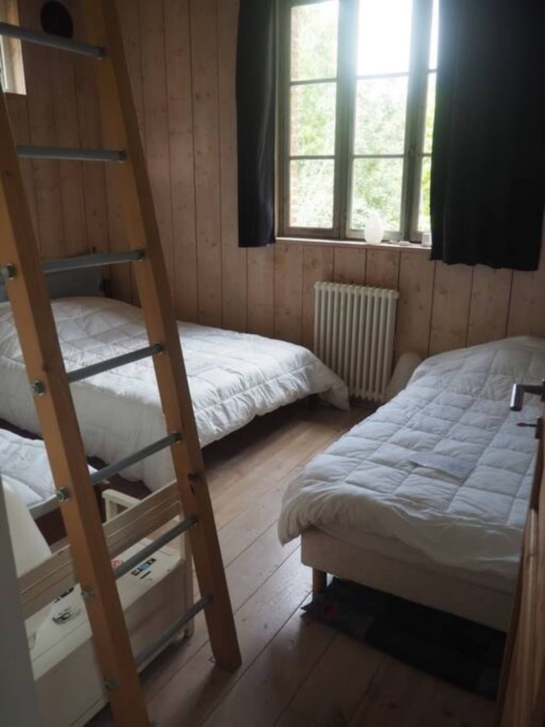Grand gîte pour 30 personnes entre lac et forêt 