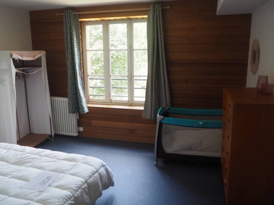 Grand gîte pour 30 personnes entre lac et forêt 
