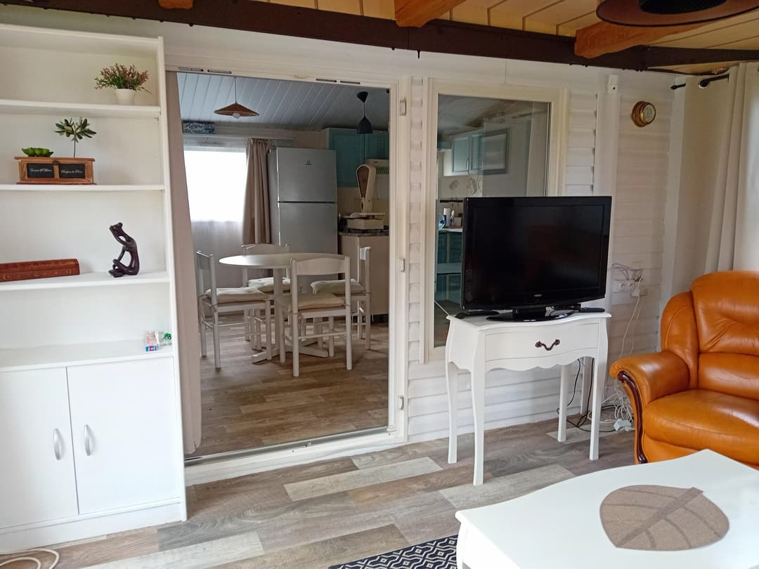 Location étang avec mobil home entre mer et marais 