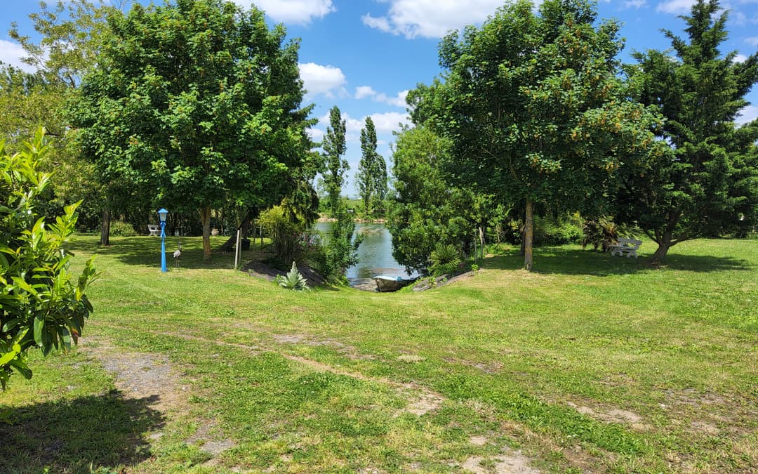Location étang avec mobil home entre mer et marais