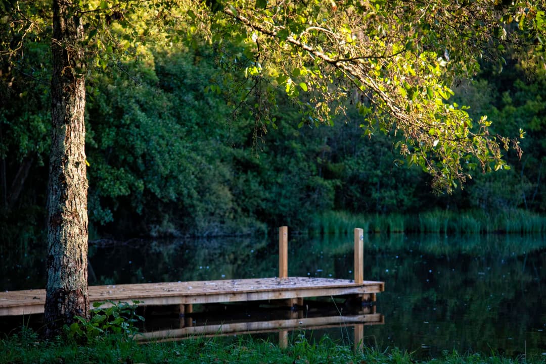 Étang à louer avec des kayaks dans le Périgord 