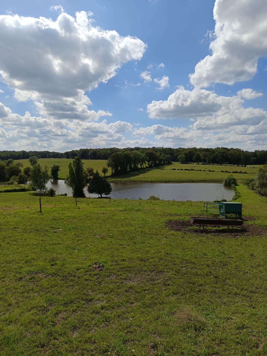 Étang privé de 2 hectares 