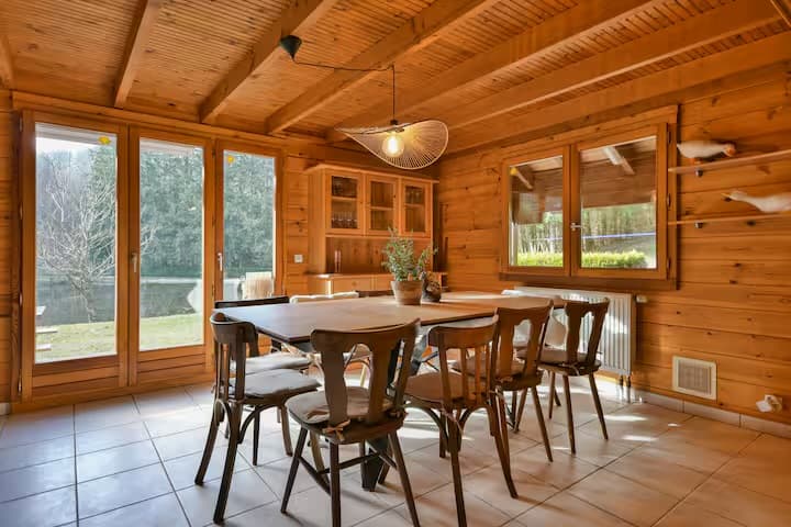 Chalet perdu au milieu de la nature 