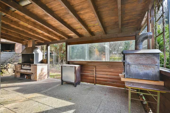 Chalet perdu au milieu de la nature 