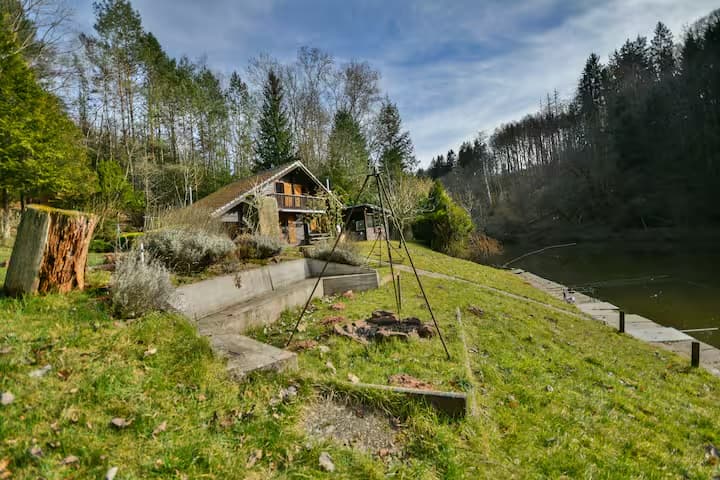 Chalet perdu au milieu de la nature 