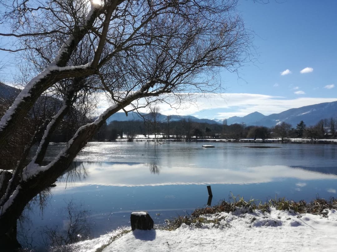 Gîte en bord de rivière dans les Pyrénées avec jardin et vue montagne - Luchon -