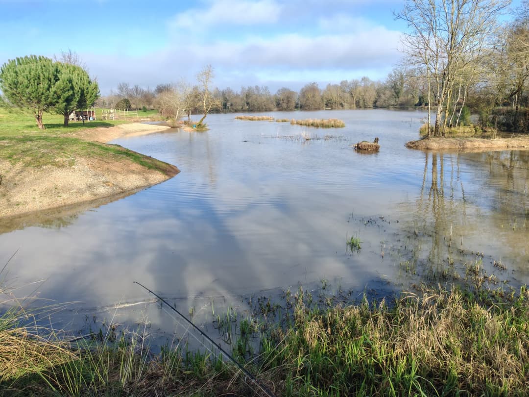 Étang privé en Vendée de 1,5 ha 
