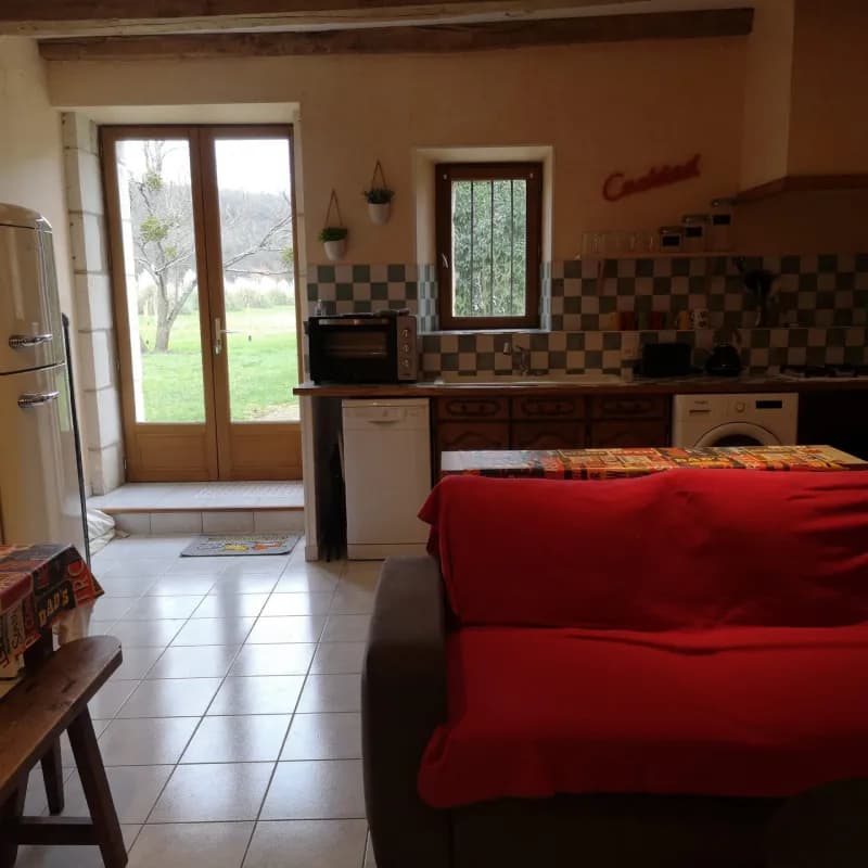 Domaine 7 couchages avec un étang et un coup de pêche en rivière et étang 2 hectares 