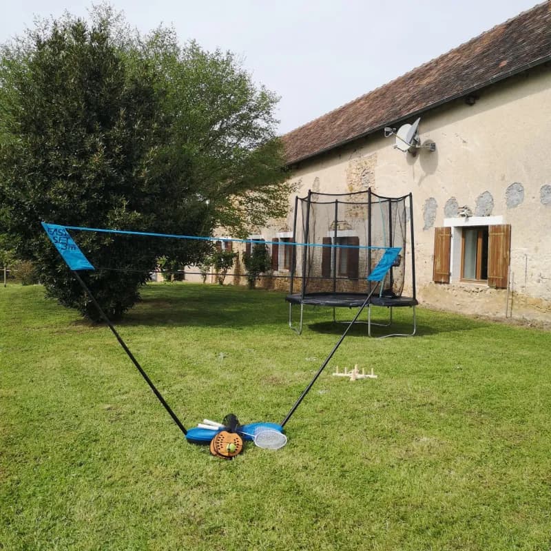 Domaine 7 couchages avec un étang et un coup de pêche en rivière et étang 2 hectares 