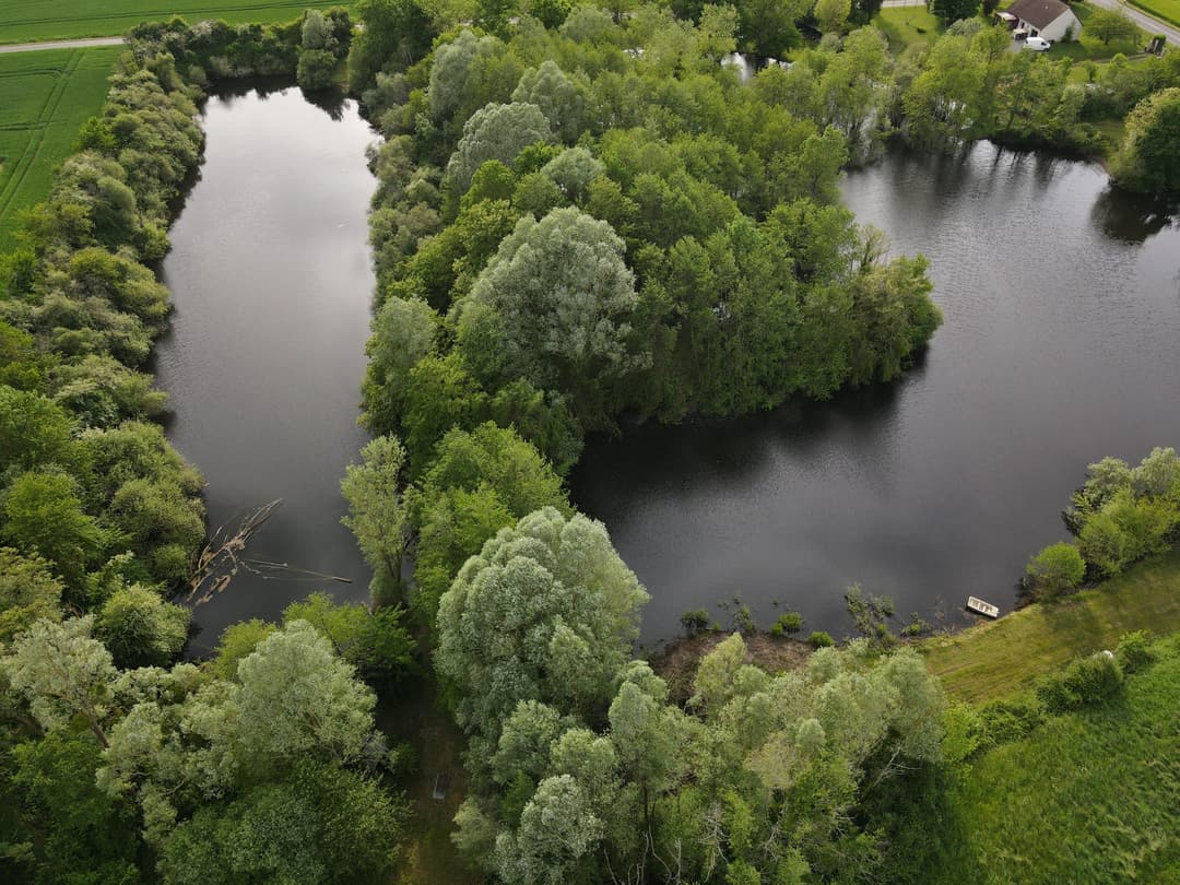 Étangs privés au cœur de la Vallée du Loir 