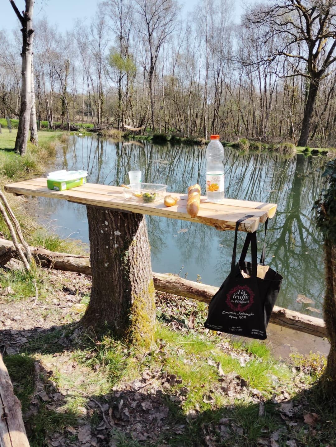 Étang privée pour du camping 