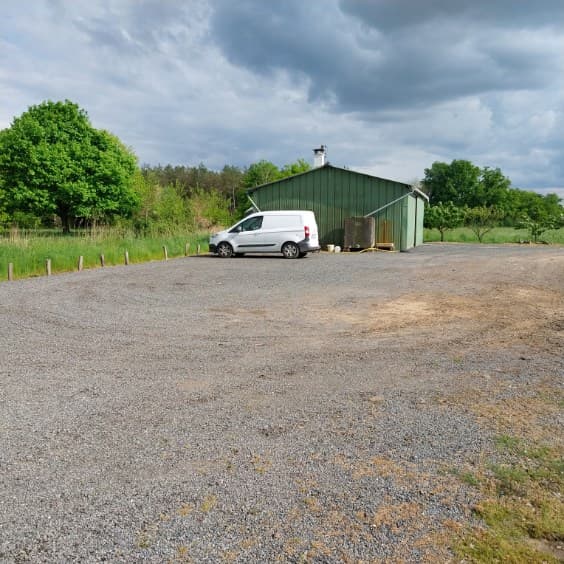 Étang de 4 ha avec mobil-home tout équipé, situé en Sologne 