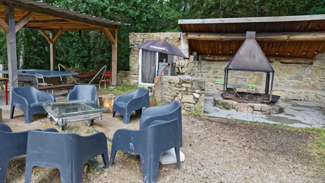 Chalet 12 personnes sur un étang pour la pêche 