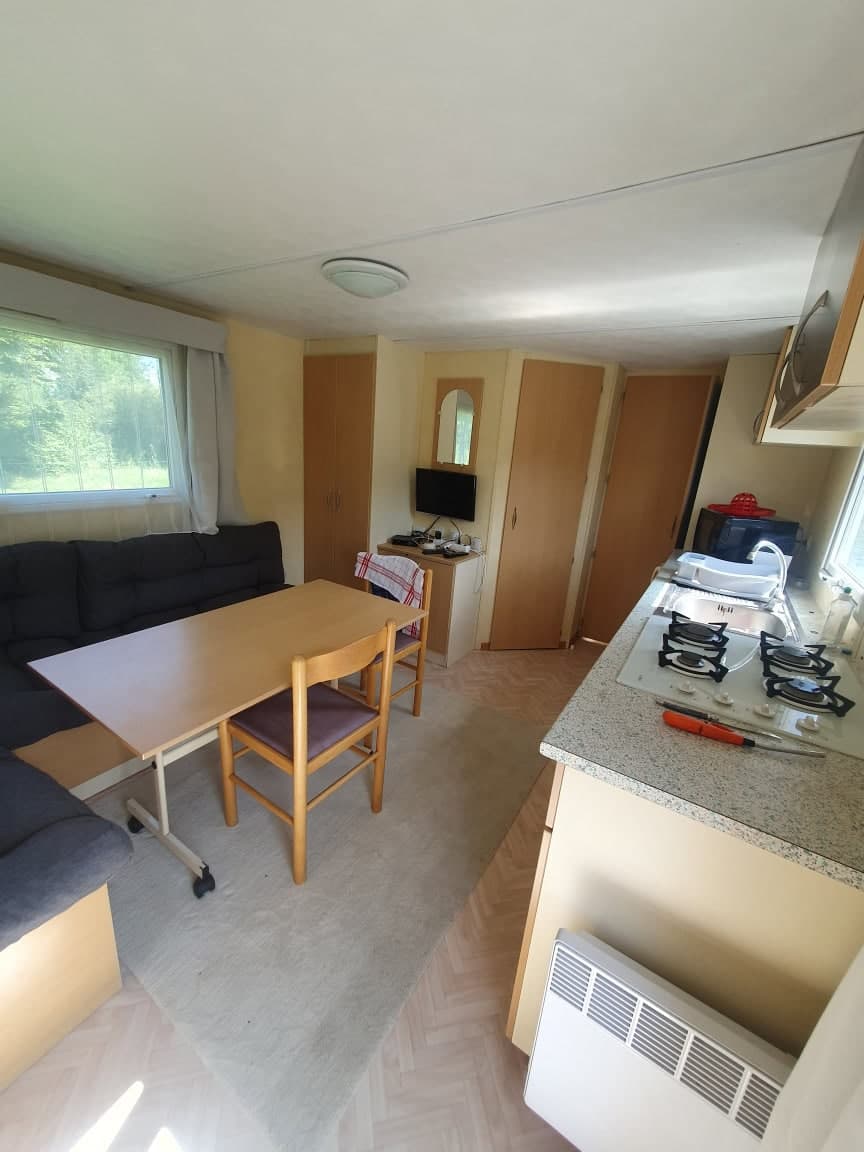 Étang dans les Dombes avec un gite 6 couchages 