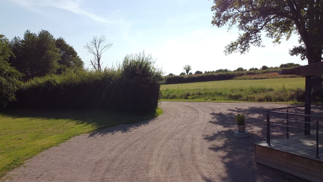 Etang de 3.5 Ha avec chalet 6 couchages dans une propriété de 10 Ha 