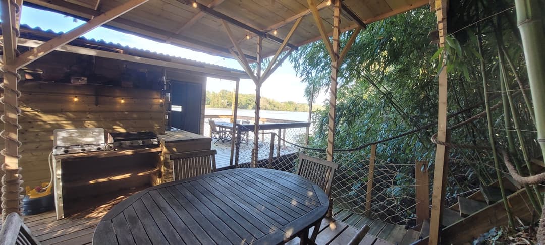 Cabane insolite au bord du Tarn