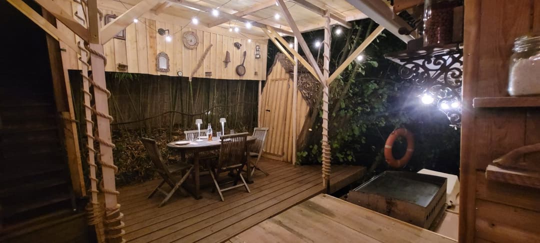 Cabane insolite au bord du Tarn