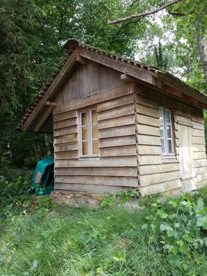 Gite d'Hippolyte avec étang piscicole privé à 8 km