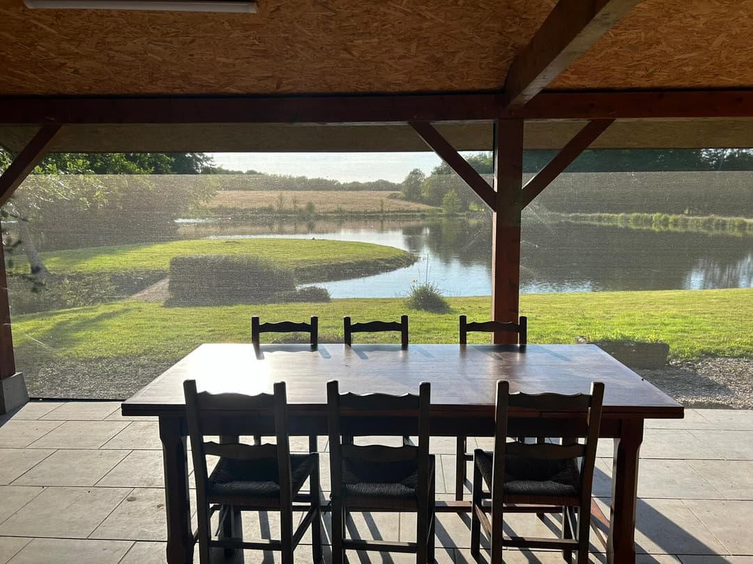 Etang à louer de 1.5ha avec une cabane 