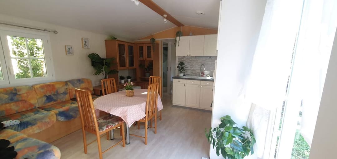 Etang de 6ha avec son mobil home 