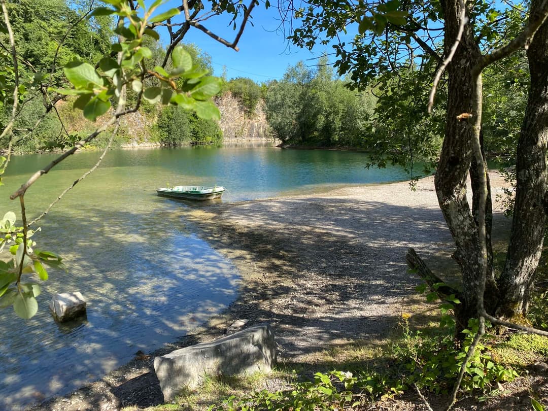 Etang en gravière de 2.5ha avec 12m de profondeur