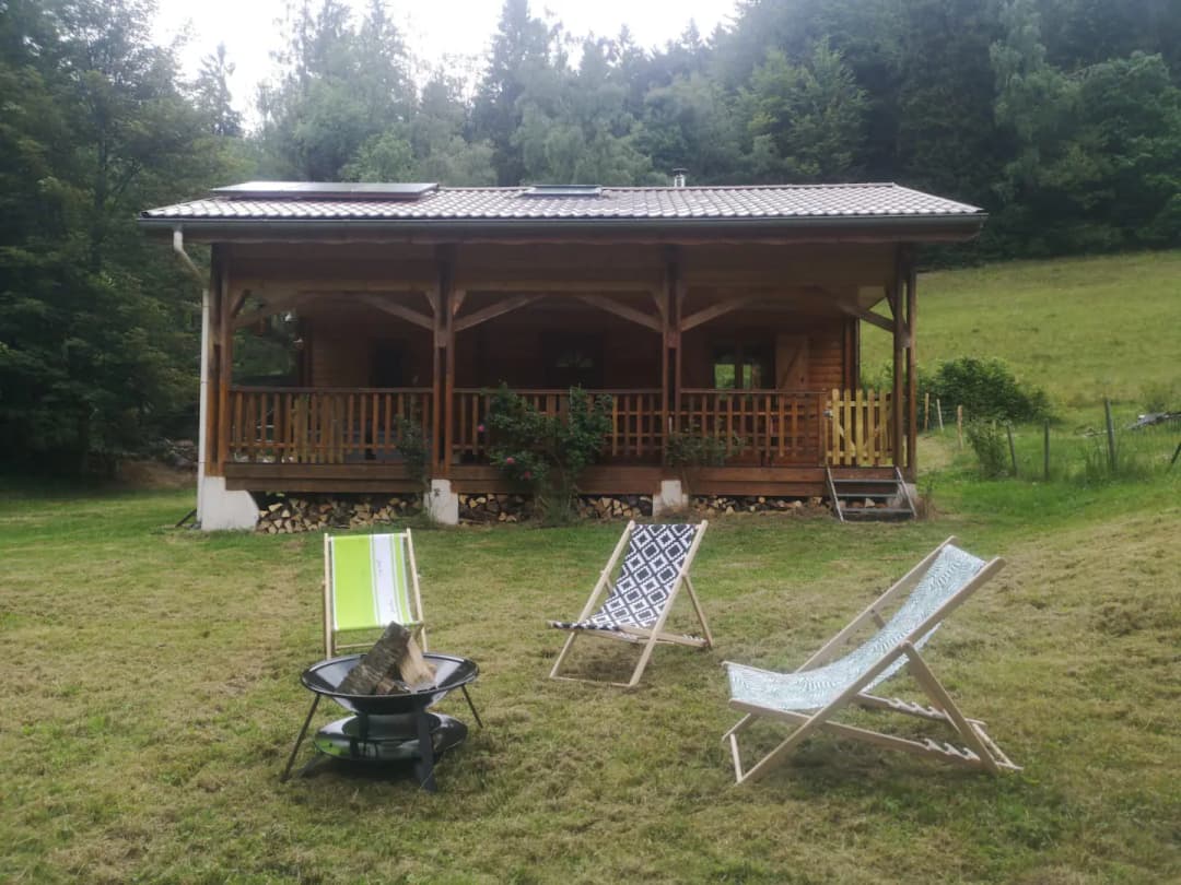 Chalet et étang près de Gérardmer 