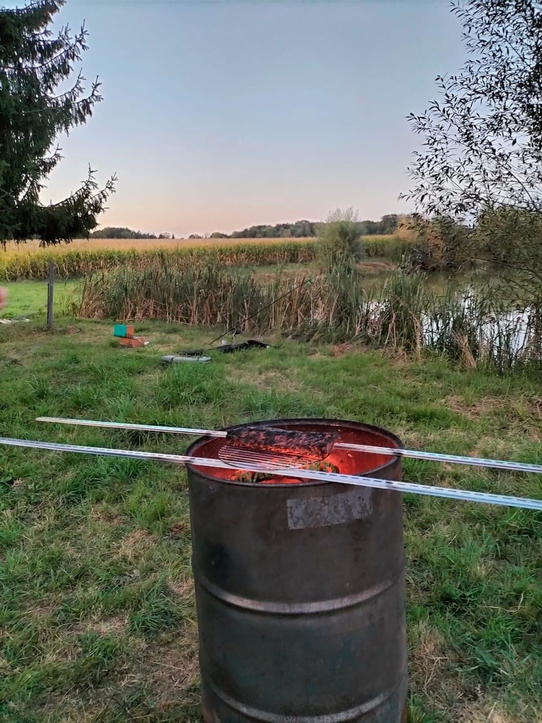 Etang au coeur des champs à louer pour un weekend 